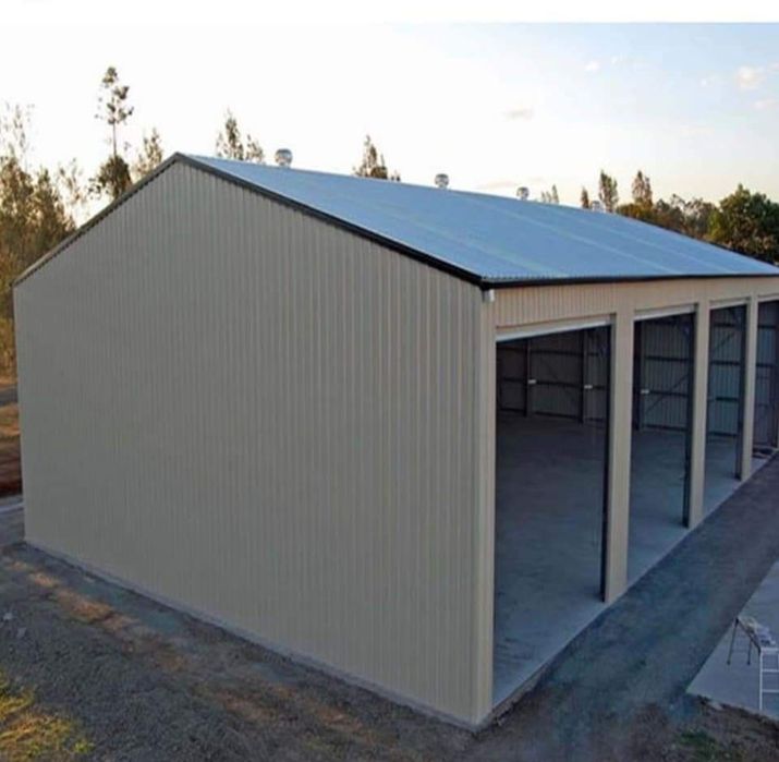 Garaj auto metalic din panouri sandwich 3.3 x 5.5m
