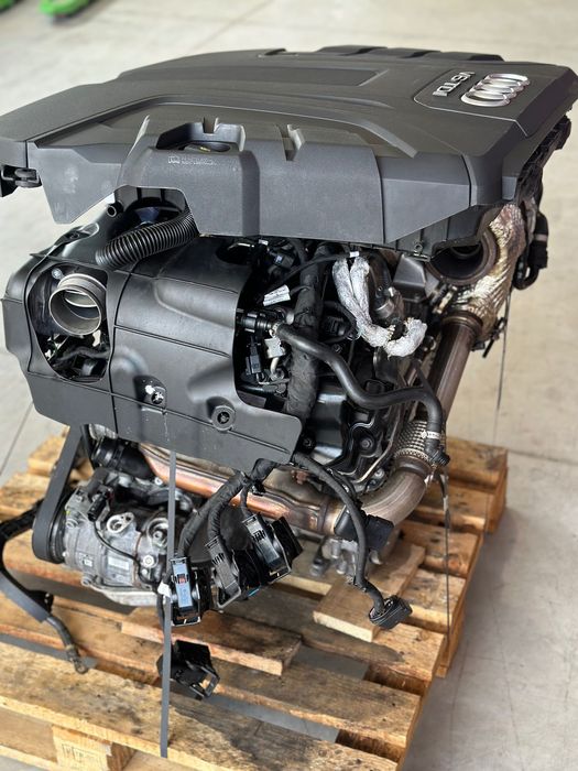 Audi Q7 Двигател  CRT 272PS на Части