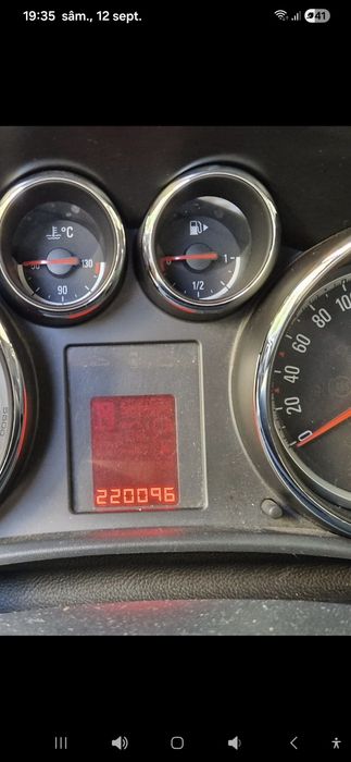 Vând Opel Astra J 1.7 CDTI