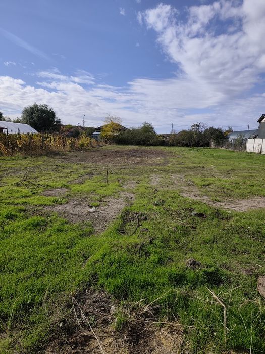 Proprietar teren intravilan