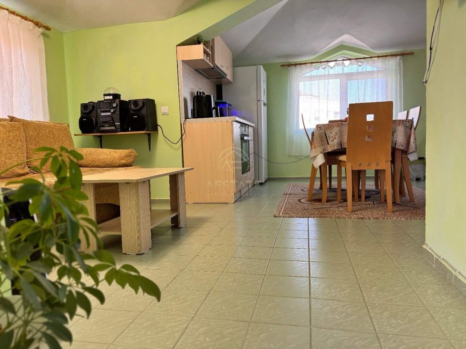 Продава се Тристаен апартамент в Плевен, Мара Денчева - 75 кв.м за 1407 €/кв.м - Снимка #3