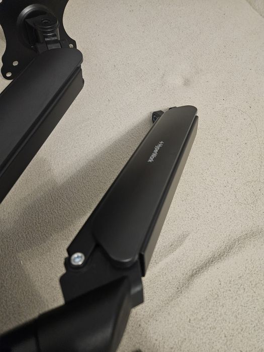 vand/schimb BRAT DUAL Hyperwork - pentru doua monitoare ca nou