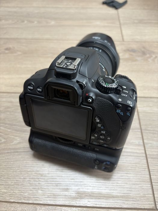 Фотоаппарат Canon 650d