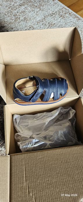 Sandale Camper Bicho FW, mărimea 23, varianta pe bleumarin pentru copii.