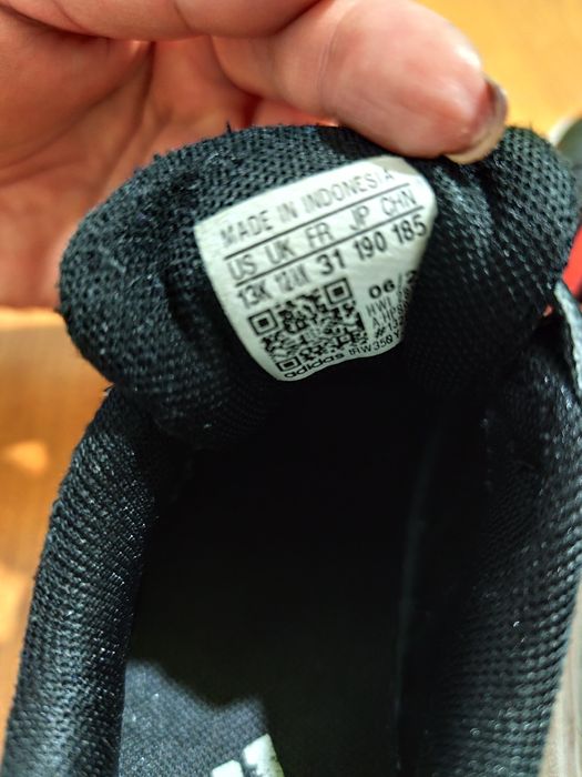 Оригинални маратонки на ADIDAS