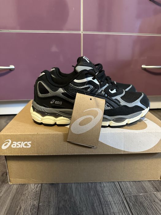 Asics gel (black)