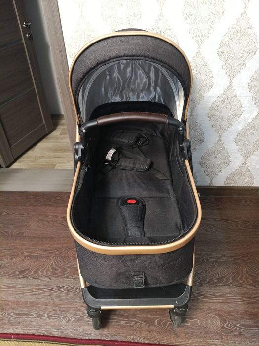 Коляска прогулочная 3в1