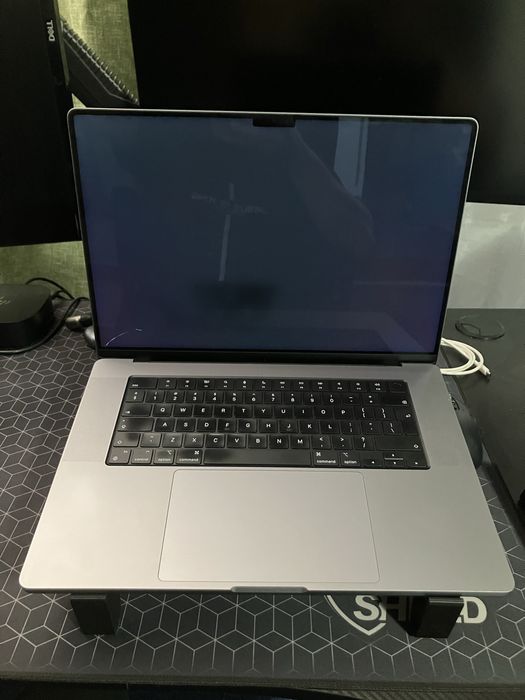 Macbook Pro 16 M2 Max - 1TB - 32GB Ram - Display Crapat - Functional