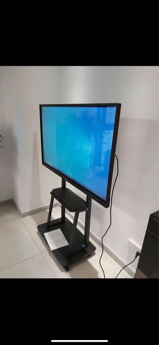 Интерактивная панель 98 диагональ