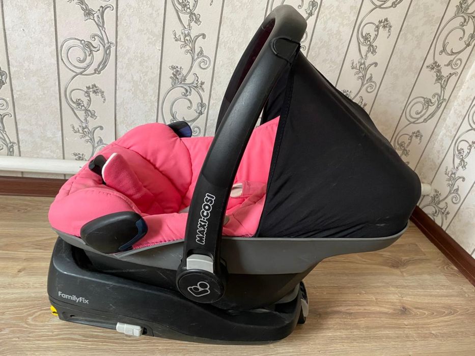 Детское автокресло с базой