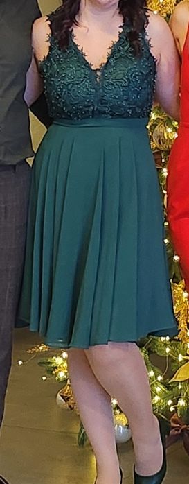 Продавам официална зелена рокля