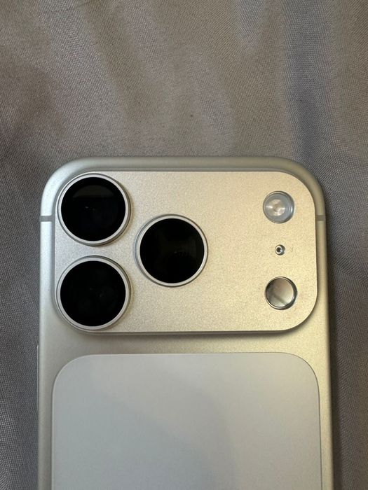 IPhone 17 Pro 256 gb silver
