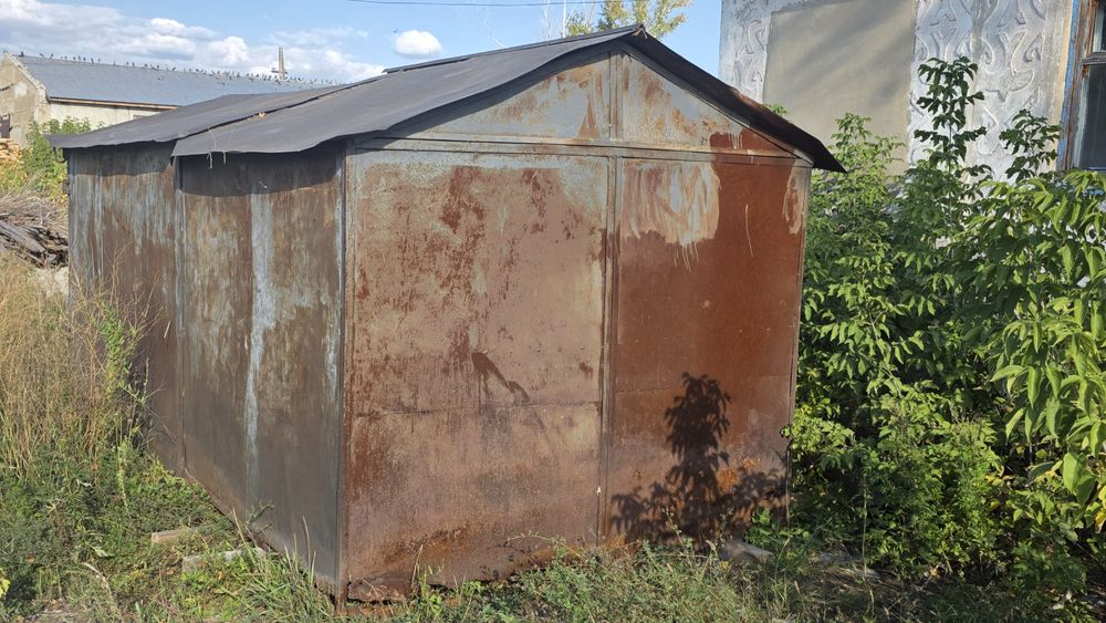 Продам металлический гараж.