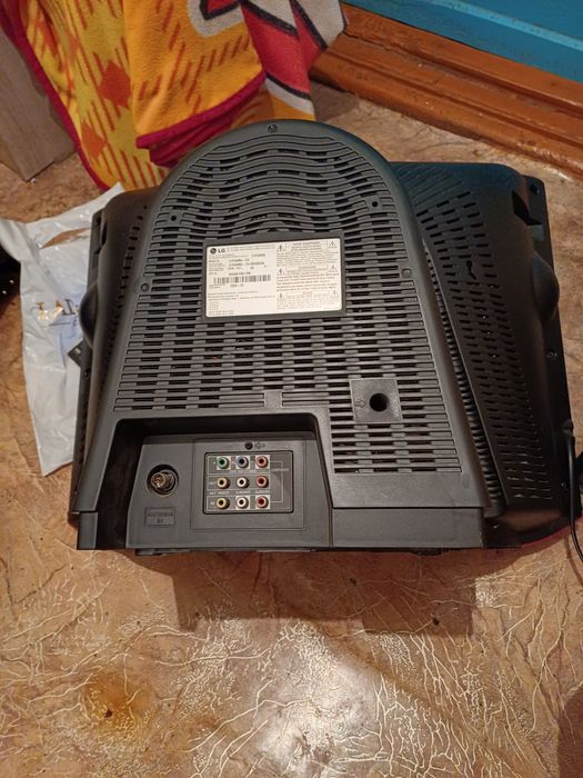 Продам телевизор LG
