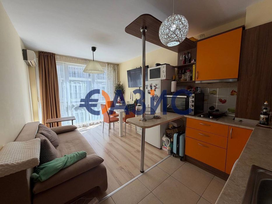 Продава се Двустаен апартамент в к.к. Слънчев бряг - 47 кв.м за 749 €/кв.м - Снимка #4