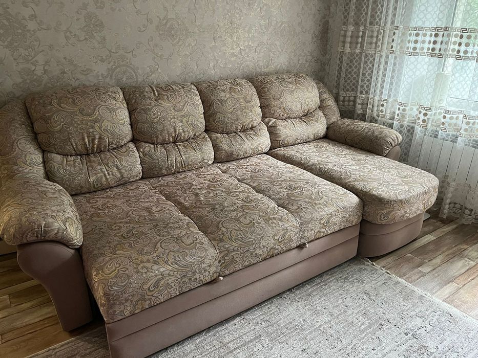 Продам угловой диван