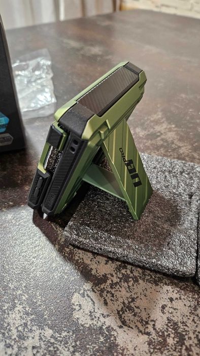 Carcasa Unicorn Beetle Army green ptr Samsung Z Flip 5 Noua