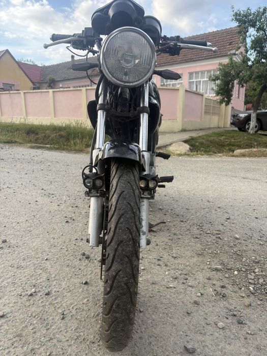 Vând Honda CB2!!!