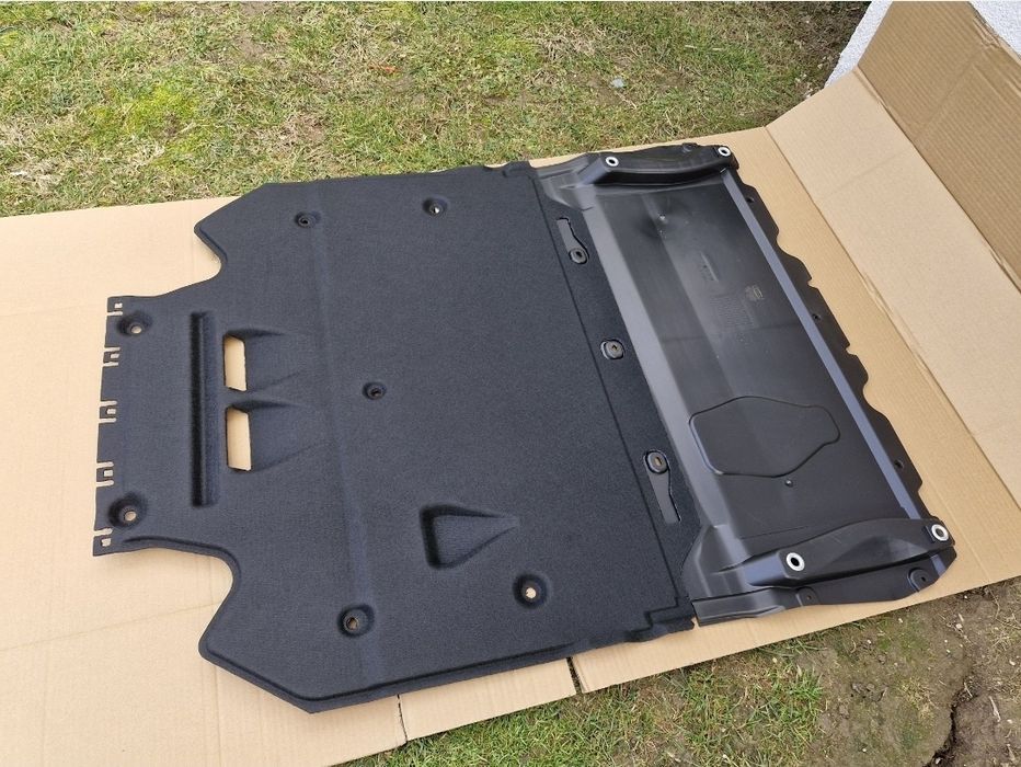 Scut motor si cutie Audi A7 NOI 2010-2018