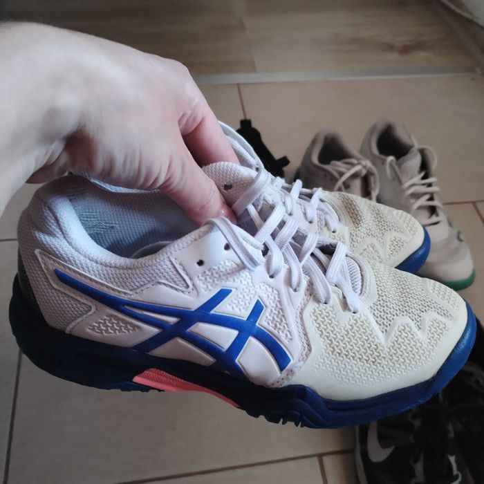 Маратонки nike, adidas