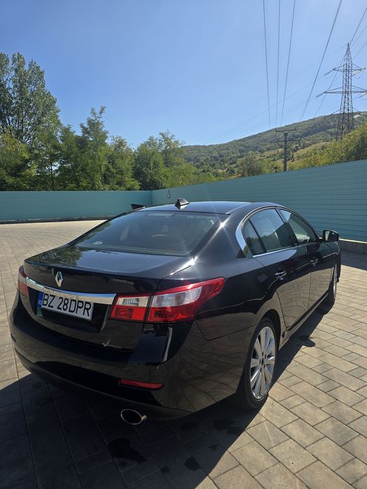 RENAULT Latitude 2012 — imagine 7
