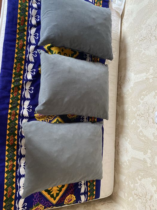 Продам подушки от дивана 3 шт