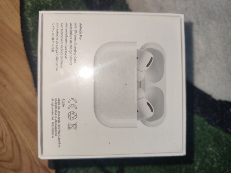 vand casti apple air pods pro
