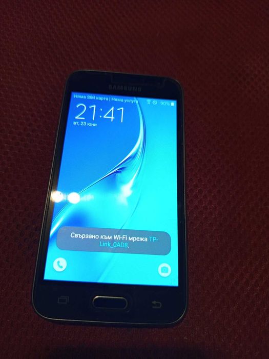 Смартфон Самсунг Samsung J 1 2016 Перфектен телефон