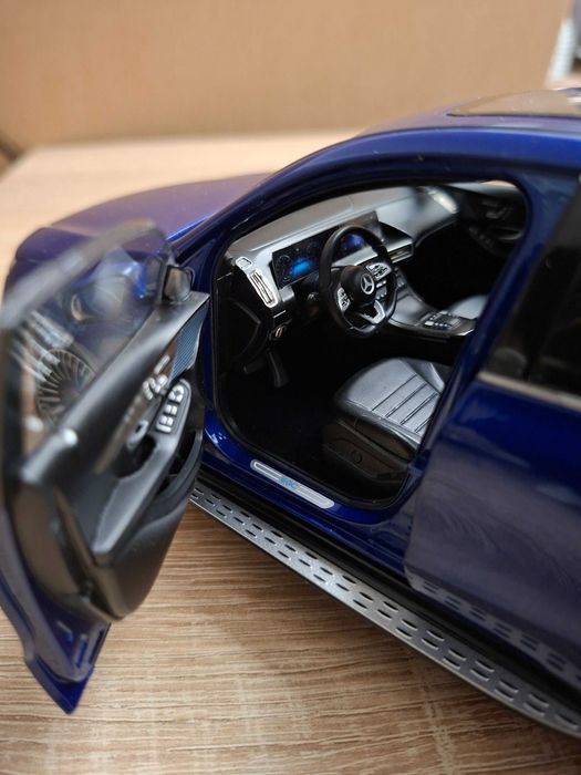 Macheta EQC, 400, AMG Line, 4MATIC,  1:18