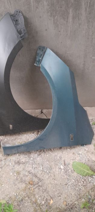 Крыло на кобалт продам