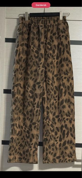 Женский костюм леопардовый