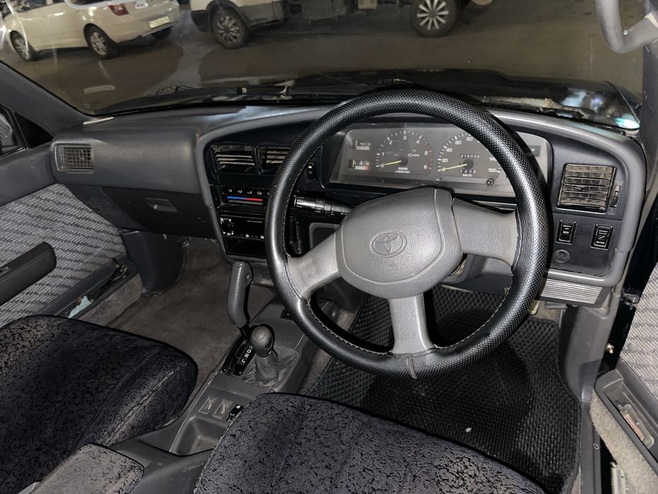 Toyota Hilux Surf 1KZ-TE
