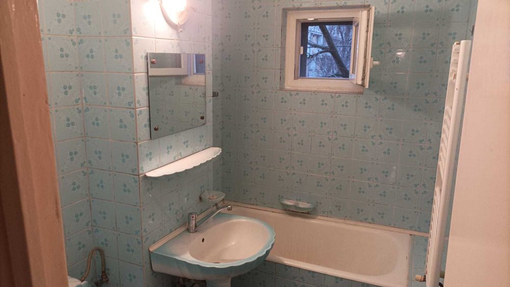 Proprietar 2 camere, centrala proprie, complex