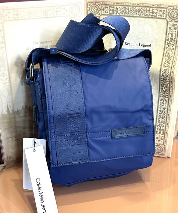 Calvi Klei Blue мъжка чанта промазка намлена до Изчерпване