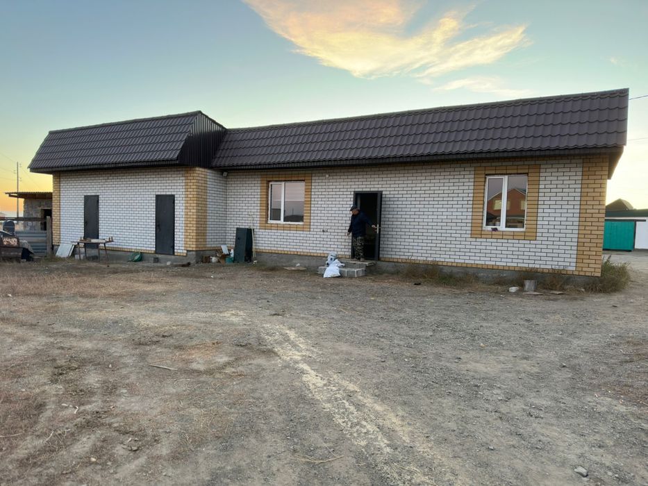 Продается черновой дом с участком