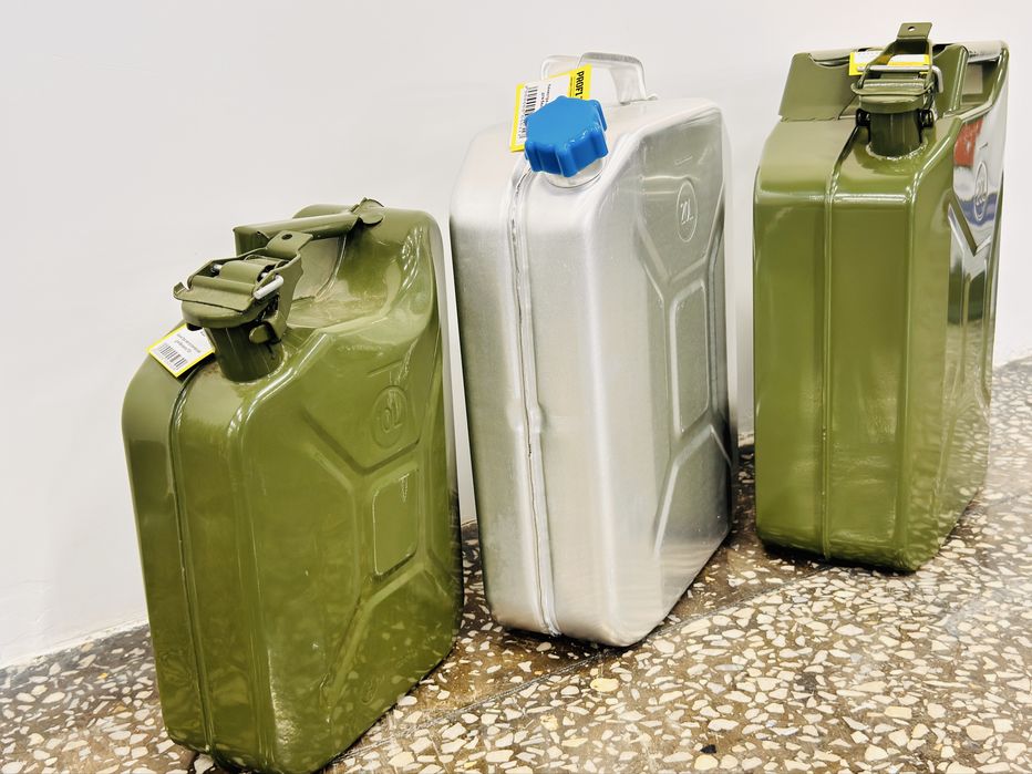 Канистра алюминиевая и металлическая. Kanistra