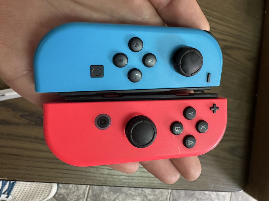 Nintendo Switch + card 64gb