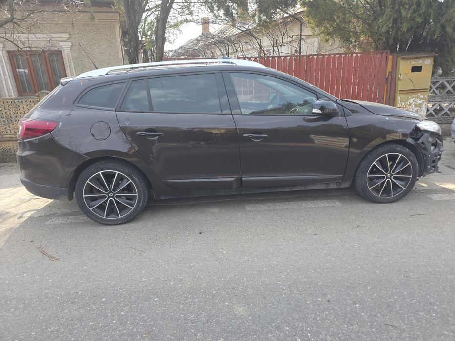 Vand Renault Megane 3 Avariat
