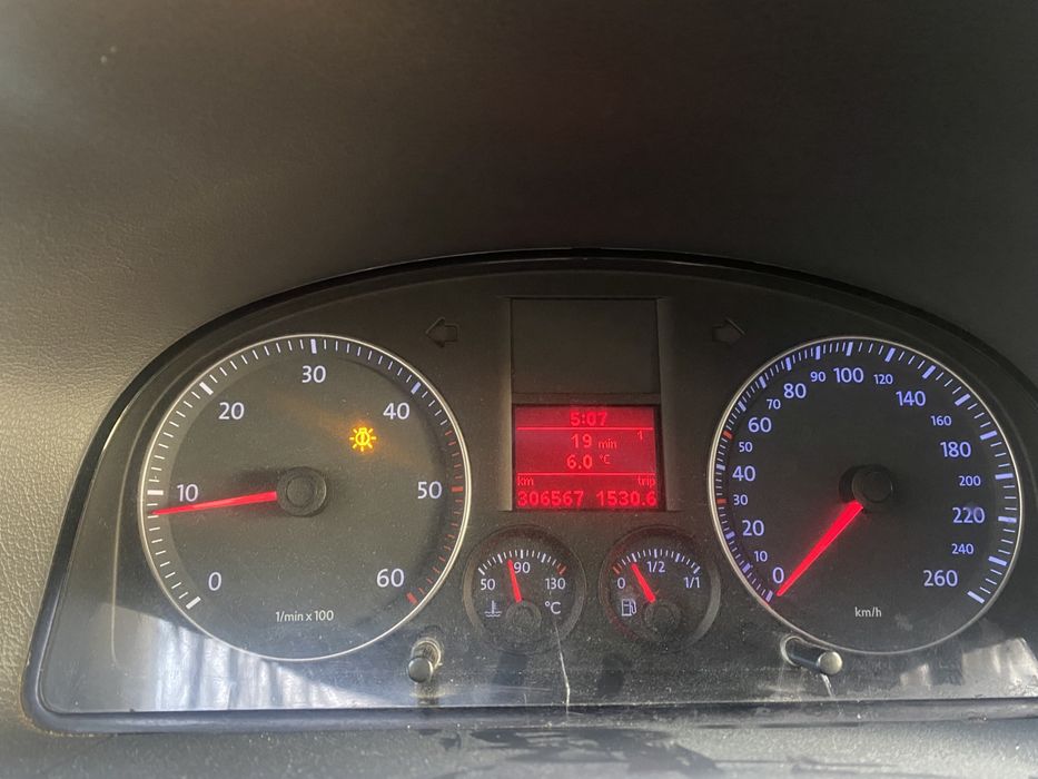 Turan  2009 motor 1.9 tdi 105 cai