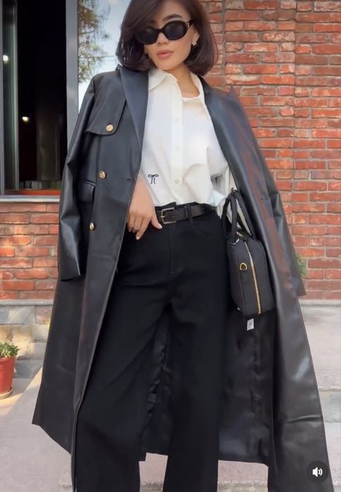 Плащ из экокожи новый