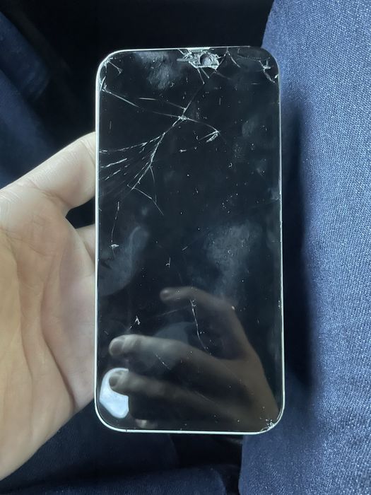 Телефон iphone 12 64 gb