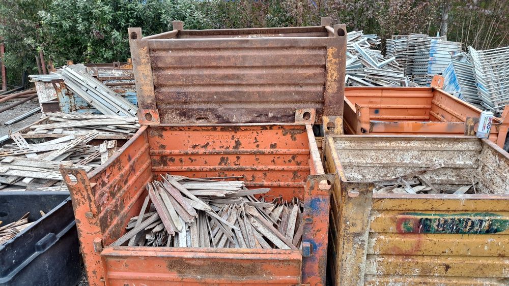 Montanți 0.5 m 1 m 1.5m distanțiere lamele pana cofraje Doka popici