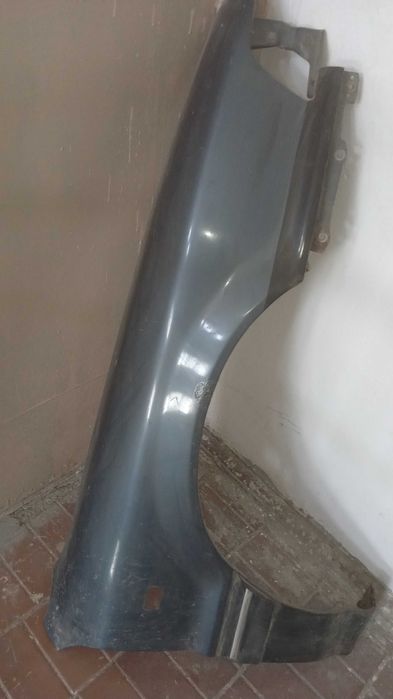 Крыло от машины Митсубиси Галант