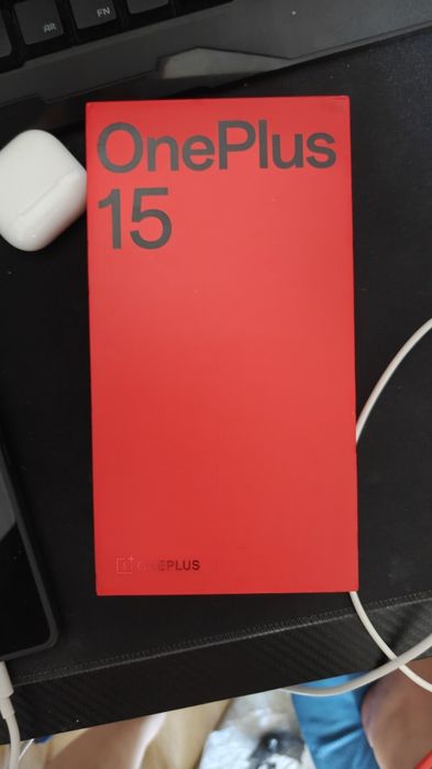 Продам OnePlus 15