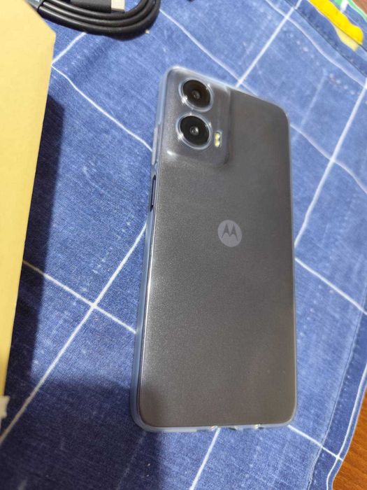 Motorola Moto g35 5G 256GB 4GB RAM Green 2г. Гаранция Йетел