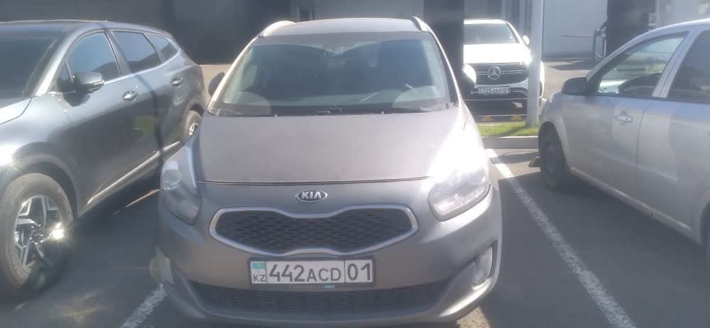 Продам Кия Каренц