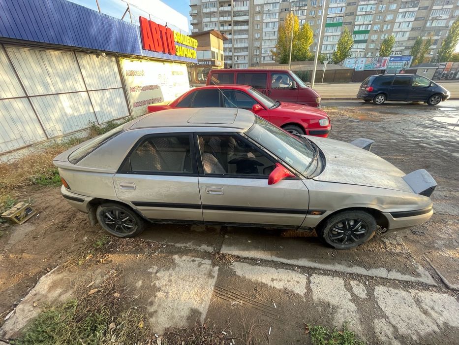 Продам мазду 323ф