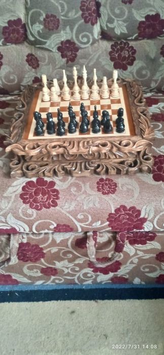 Шахматы ручной работы.
