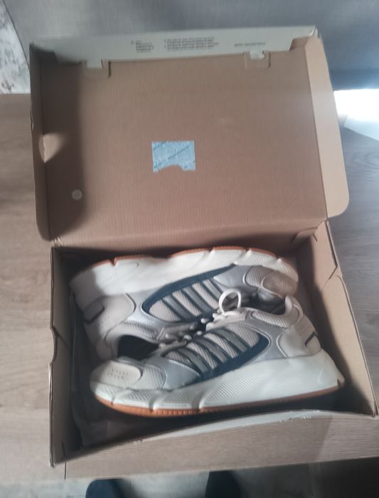Кроссовки Adidas 42 размер