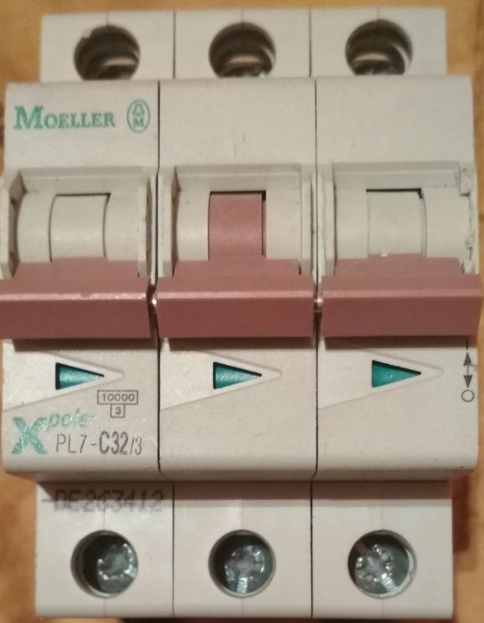 Дифференциальный автомат УЗО.Автоматы.